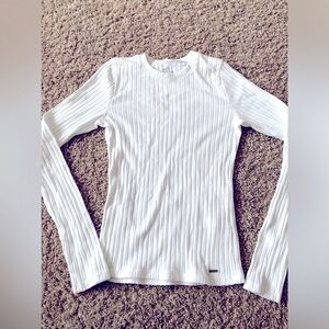 HOLLISTER Long sleeve women white crew neck top w/silver logo on front